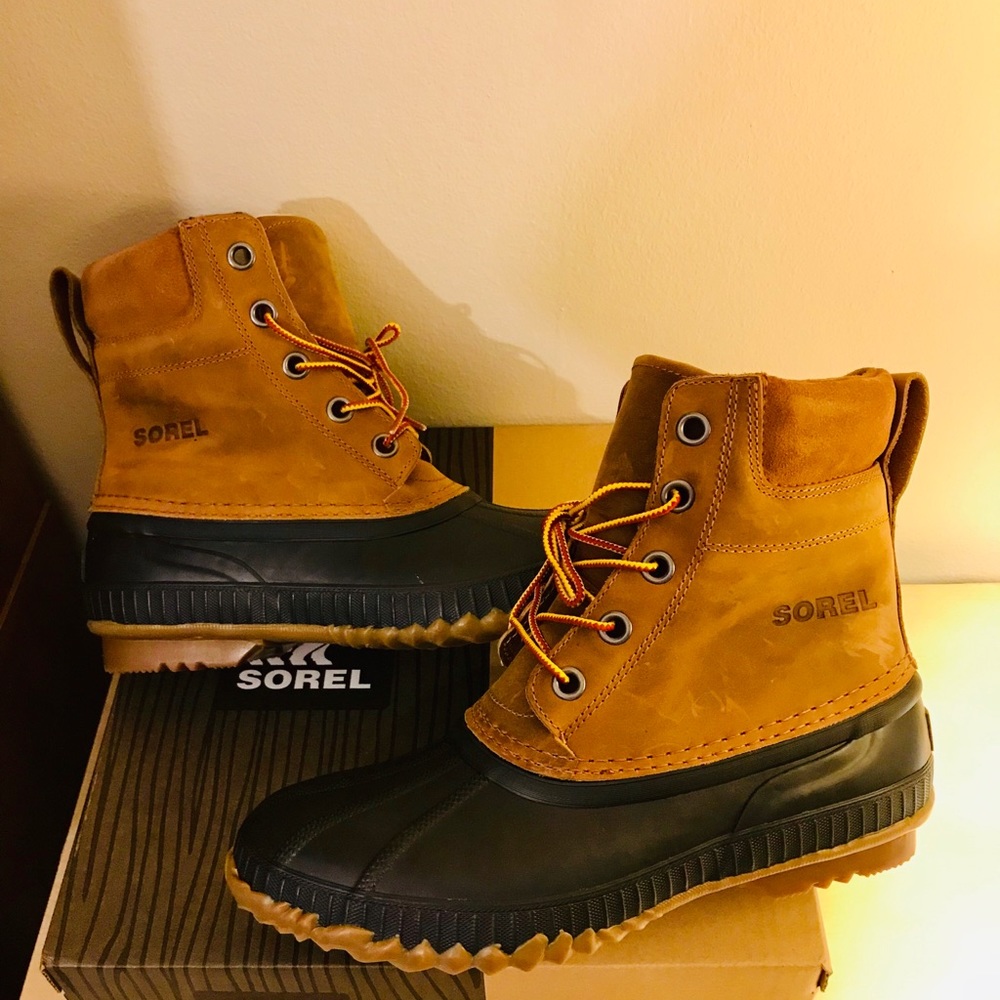 Sorel Cheyanne Men’s Waterproof Boots Size 9
